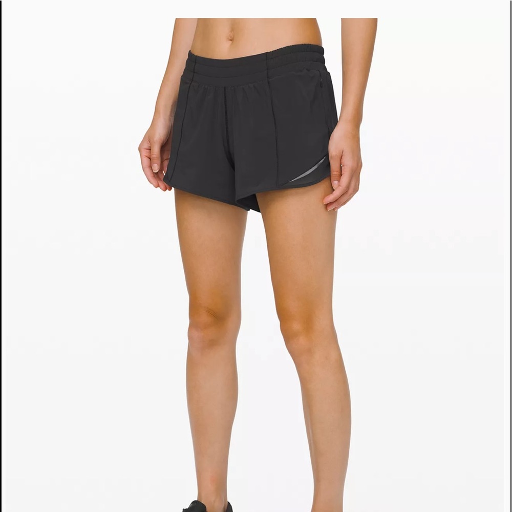 Lululemon Hotty Hot shorts